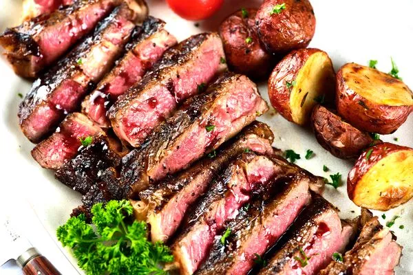 Ribeye Steaks with Red Wine Glaze