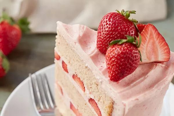 Strawberry Cake