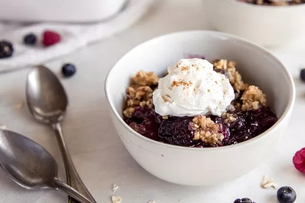 Brown Sugar Berry Crisp