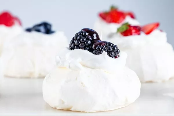 Mini Pavlovas