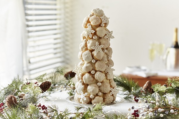 Croquembouche