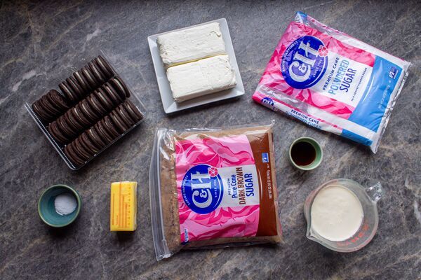 No-Bake Cookies & Cream Cheesecake Bars