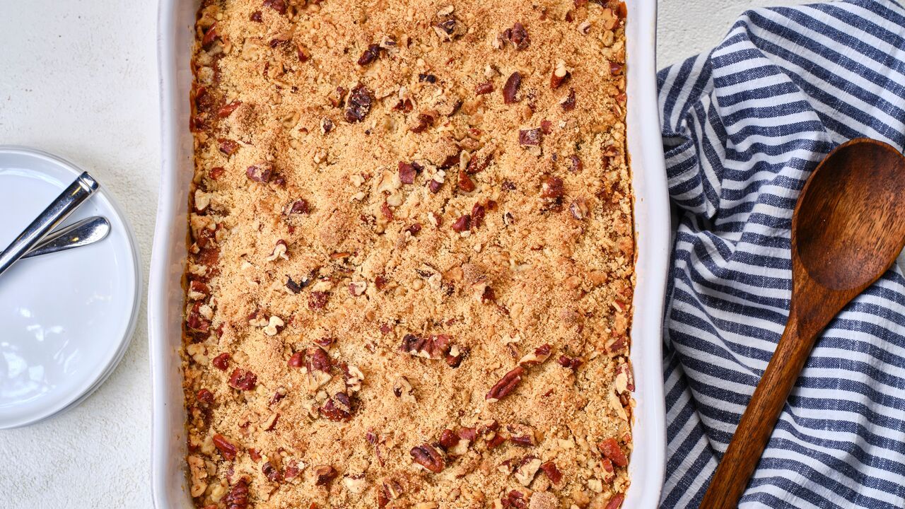 sweet potato casserole with c&h light brown sugar crumble topping